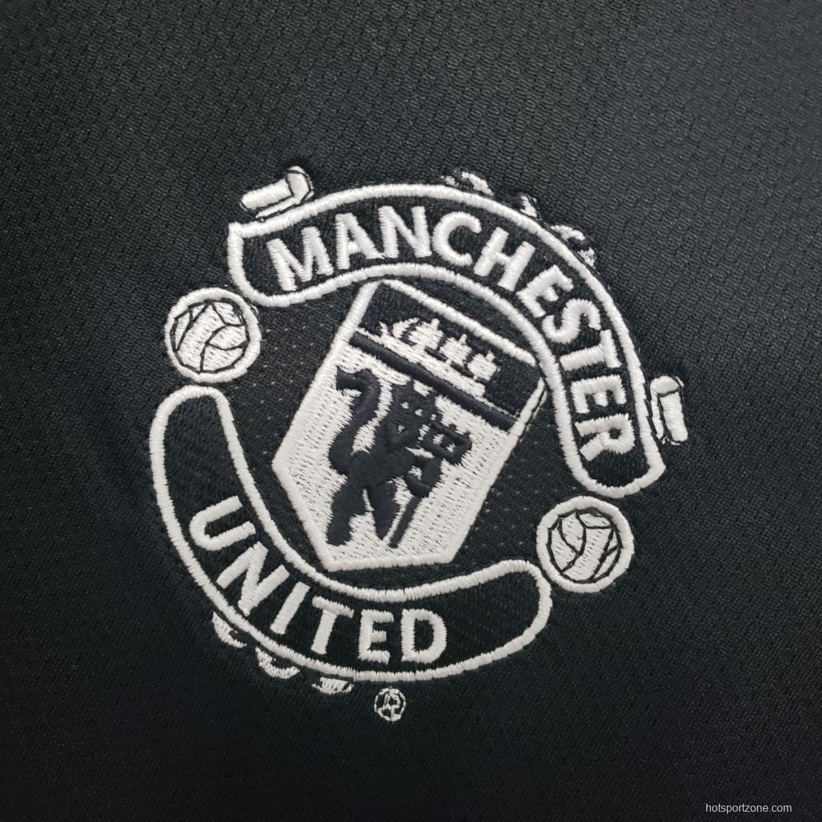00/02 Manchester United Black Retro Soccer Jersey