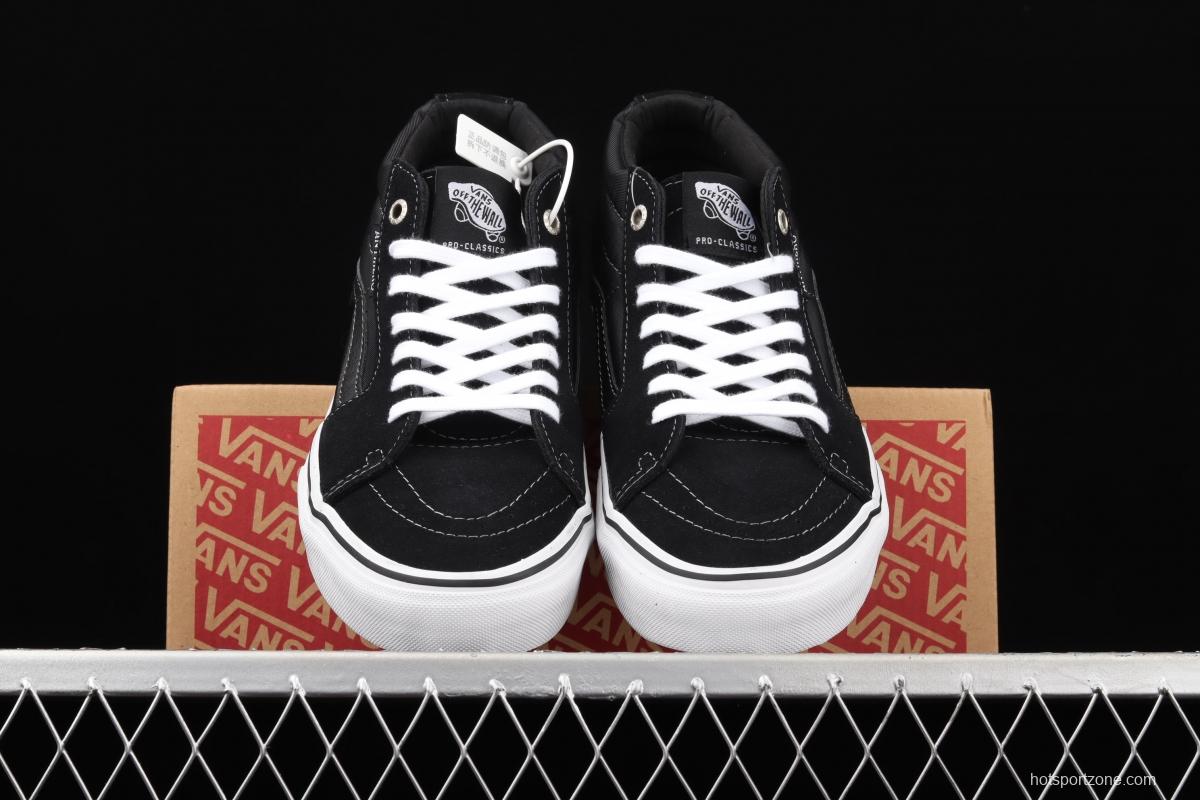 VN0A347UVGD of professional skateboard shoes with Vans Sk8-Mid Pro ANTIHERO cooperation fund