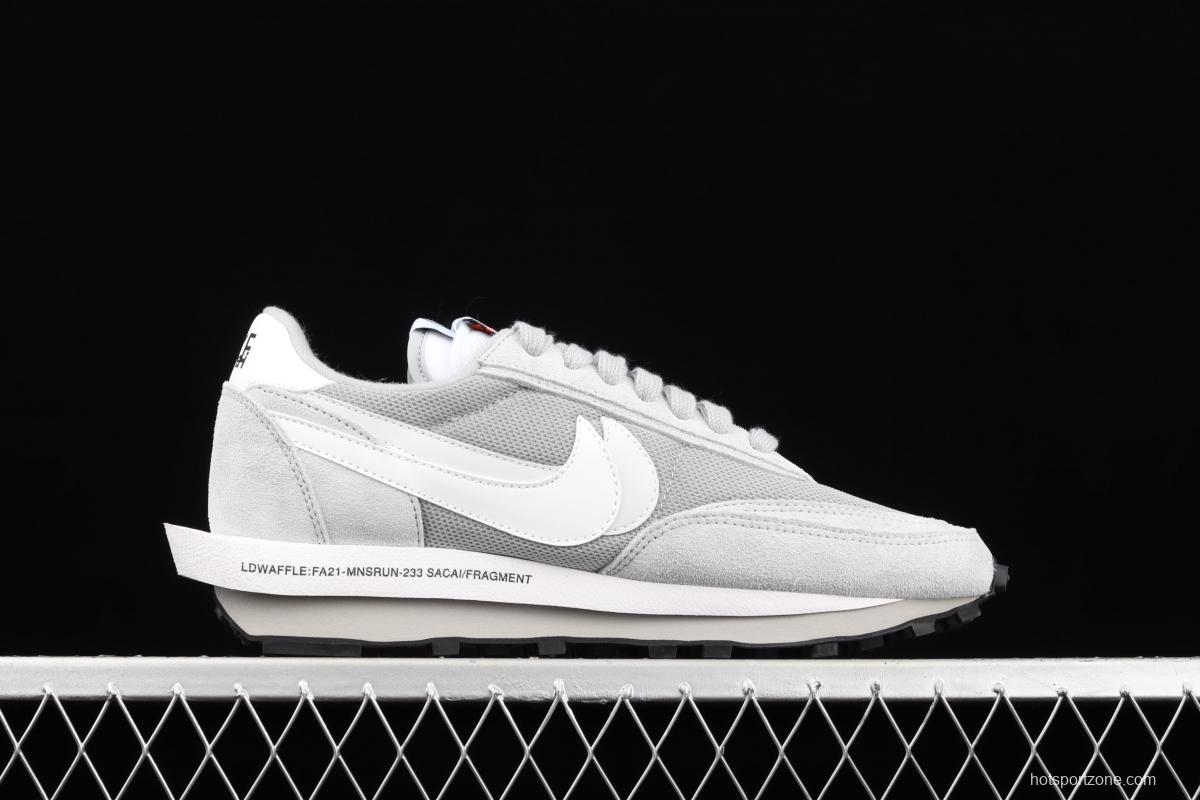 Fragment Design x Sacai x NIKE LDWaffle co-named overlapping design avant-garde waffle deformable leisure jogging shoes DH2684-001