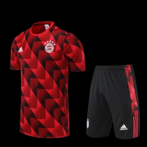 22/23 Real Madrid Red Black Short Sleeve Training Jersey: