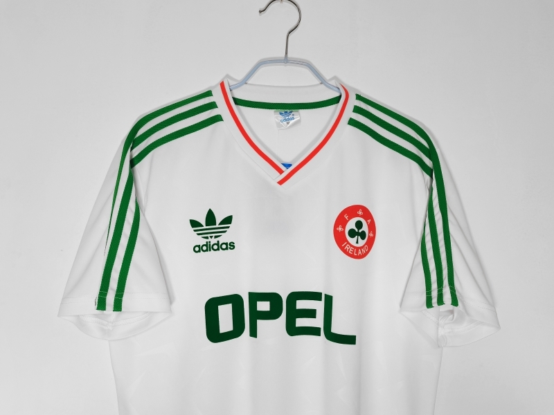 Retro 1990/92 Ireland Away Soccer Jersey