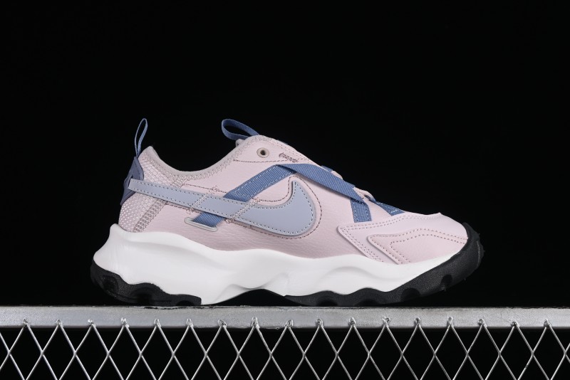 Nike TC 7900 Retro Chunky Dad Shoes with Reflective Swoosh and Cushioned Foam Sole - DD9682-002