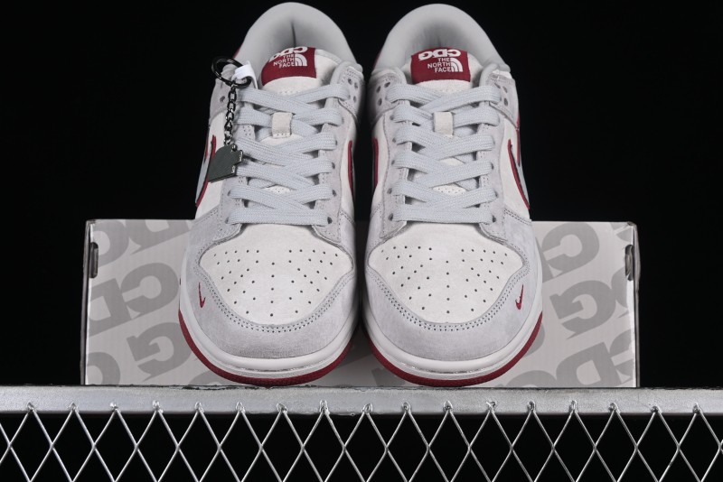 Nike Dunk Low The North Face CDG Collaboration - Grey Skateboard Shoes - DQ1098-336