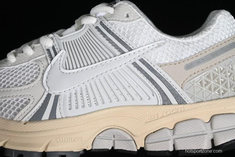 Nike Zoom Vomero 5 Retro Casual Running Shoes with EVA Lightweight Cushioning - HF0731-007