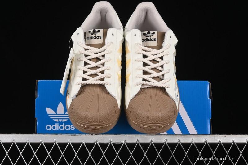 Adidas Superstar GW4440 Casual Sneakers with Shell Toe Design - GW4440