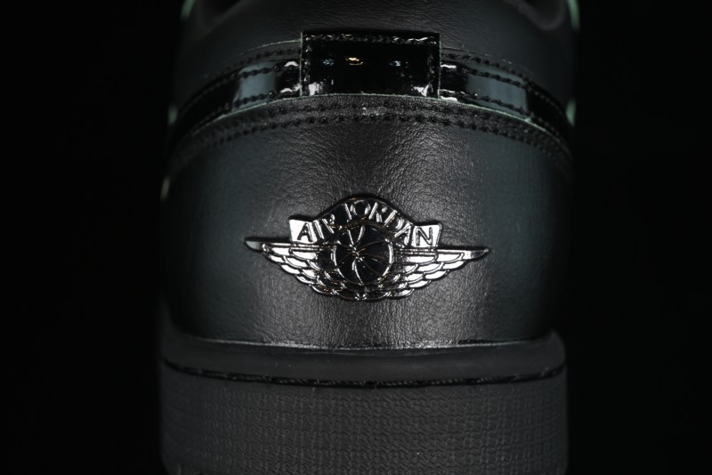 Nike Air Jordan 1 Low Black Cat Basketball Shoes - HM3690-001
