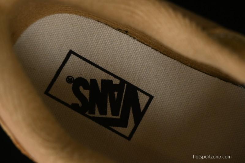 Vans Chukka Push Low-Top Skate Shoes in Beige with Slip-Resistant Sole - VN000CZW4MG