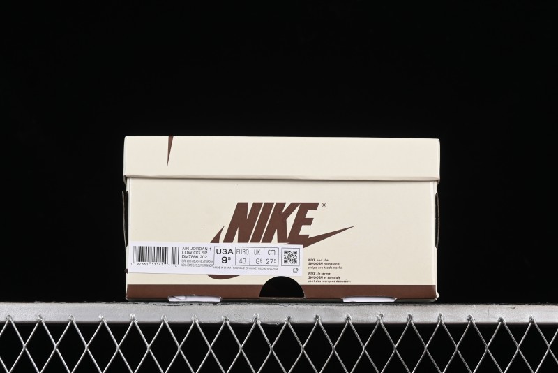 Nike Travis Scott x Air Jordan 1 Low OG Retro Sneakers - DM7866-202