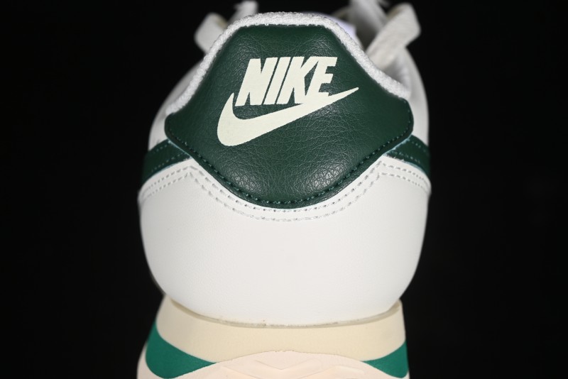 Nike Classic Cortez Leather Retro Running Shoes - DN1791-101