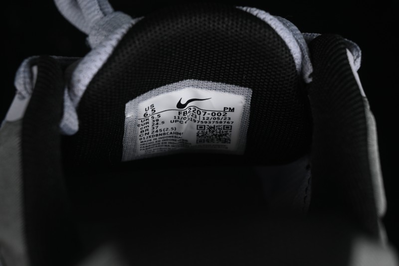Nike Revolution 7 Wide Running Shoes with Breathable Mesh Upper and Durable Rubber Outsole - FB2207-002