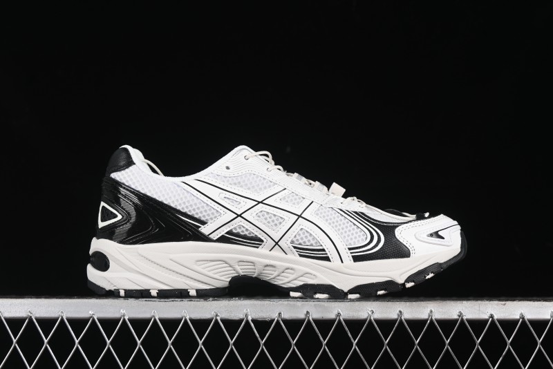 Asics Gel-Kahana TR V4 Running Shoes with FF BLAST PLUS Cushioning - 1203A497-100