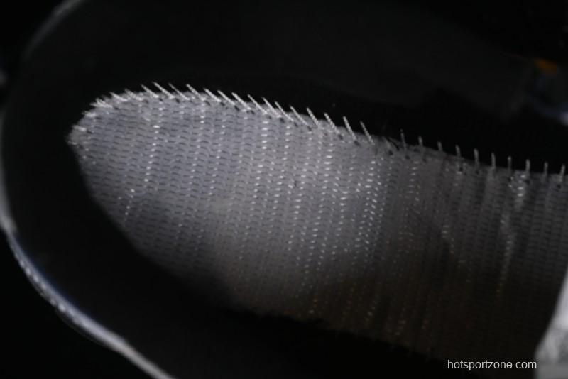 Nike Air Humara Retro Trail Running Shoes with 1990s Outdoor Style - FJ7098-300