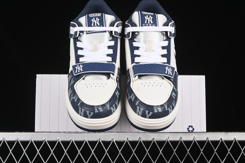 MLB Chunky Liner New York Yankees Lightweight Platform Sneakers with 6cm Height Increase - 3ASXCDN3N50NYD