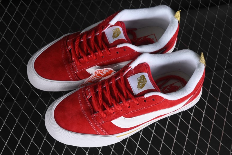 Vans Classics Knu Skool Vr3 Retro Sneakers with Enlarged Toe and Thickened Tongue - VN000CS0JV6
