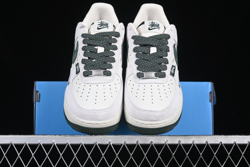 Nike Air Force 1 '07 Low Stussy Collaboration Green Suede Swoosh Low-Top Casual Sneakers - CH6336-511