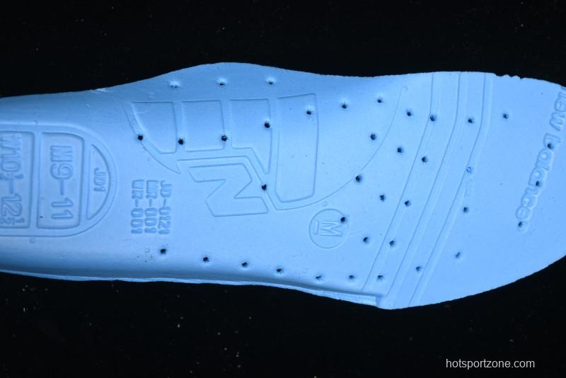 New Balance 990 Series Premium Retro Running Shoes with Carbon Midsole - M990BB4