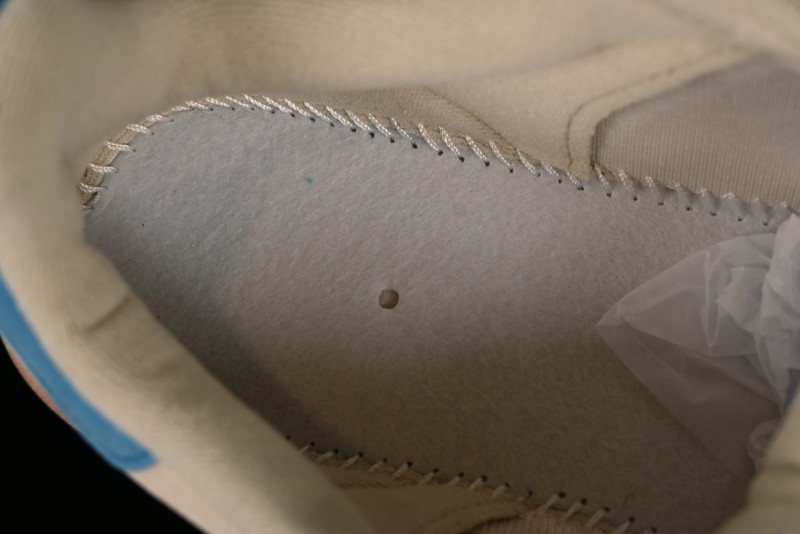 Adidas Originals Campus 00s Retro Sneakers with Chunky Sole Design - IE5588