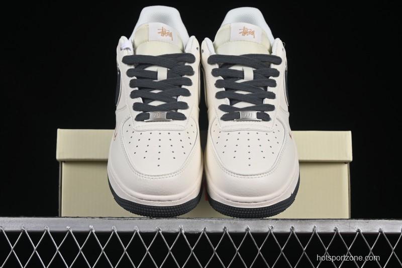 Nike Air Force 1 '07 Low Casual Sneakers in Black Pigskin - XZ6188-705