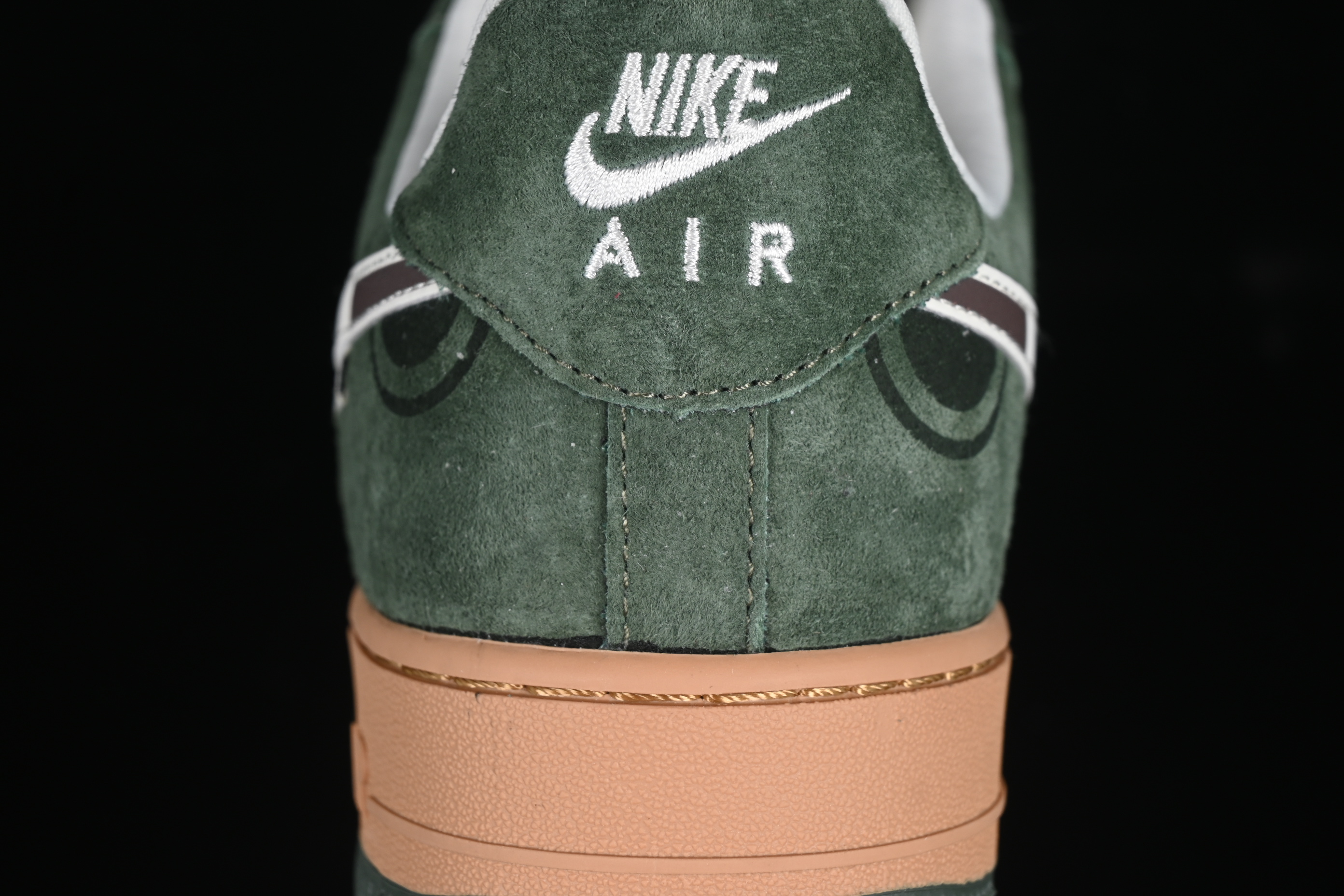 Nike Air Force 1'07 Low Supreme Collaboration Distressed Graffiti Casual Sneakers - DF0188-024