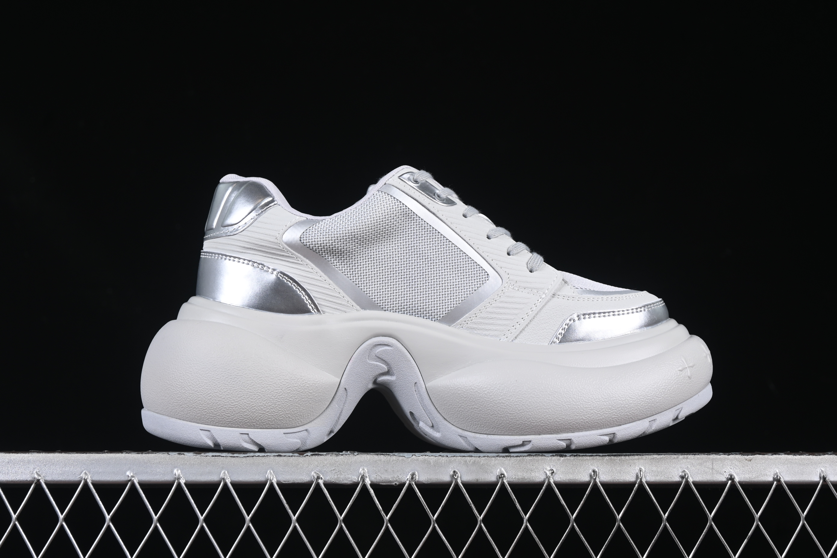 SMFK FUTURE RIPPLE Low-Top Fashion Sports Casual Shoes in Gray - AJD4