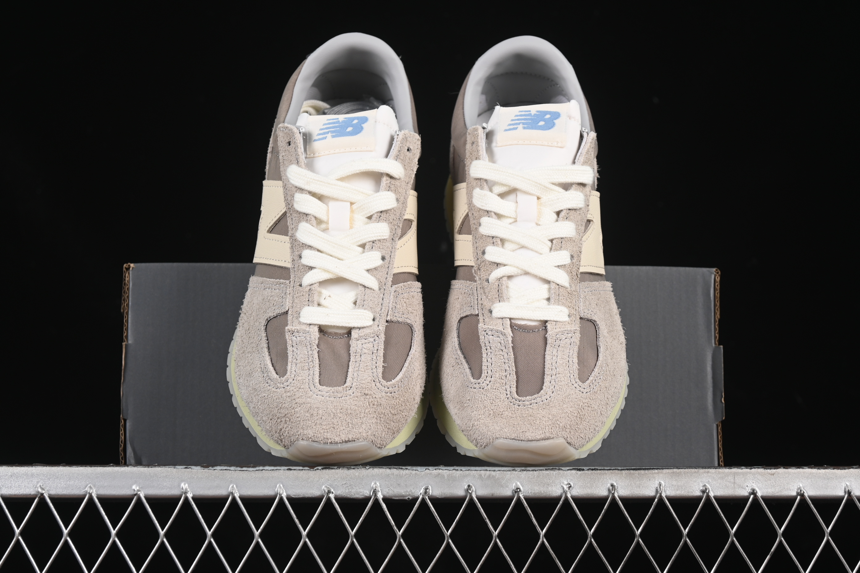New Balance NB471 Series Fabric and Leather Casual Lifestyle Shoes - U471GR