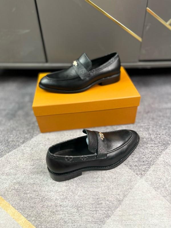 2024 Men Louis Vuitton black cow leather leather dress shoes MJ00290