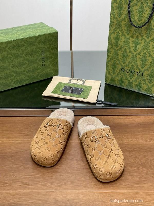 2024 Gucci beige leather slippers GG pattern