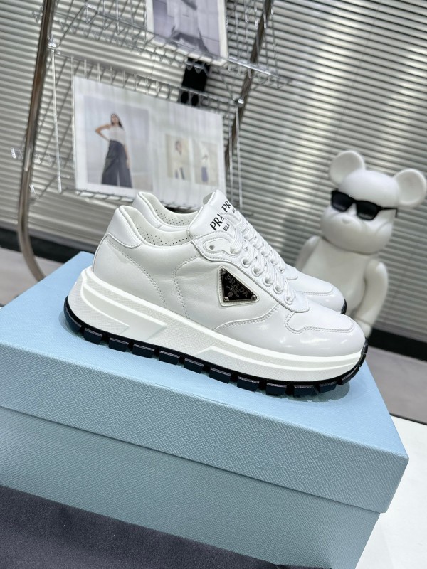 2025 Women Prada White Leather Sneakers KFY00310