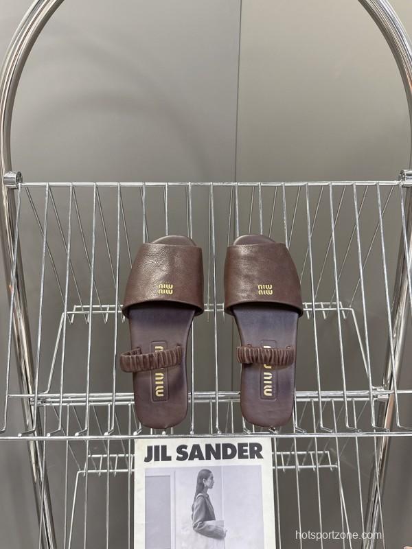 2025 Slippers Miu Miu Brown Leather Slippers LY00