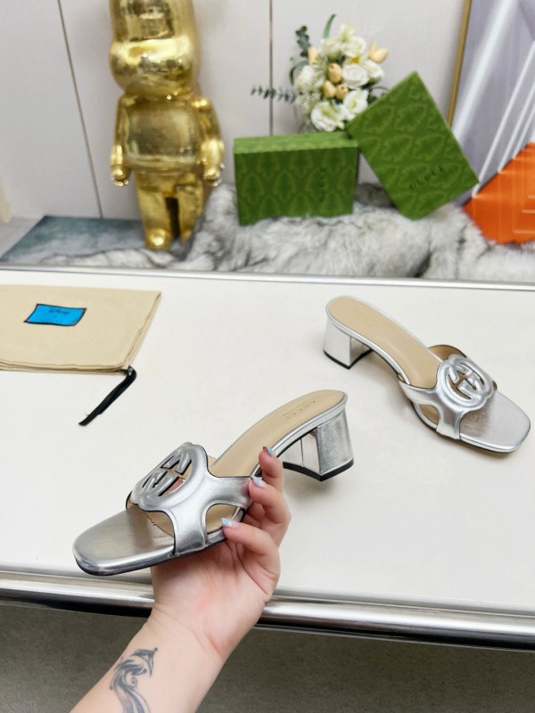 2025 Gucci Silver Leather Slippers MJ00190
