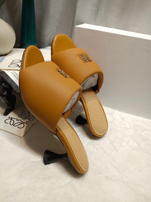 2025 Women Loewe Brown Leather Slippers