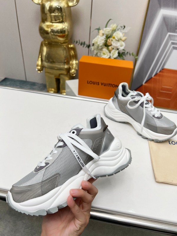 2025 Unisex Louis Vuitton Grey White Mesh Leather Sneakers Monogram LY00340