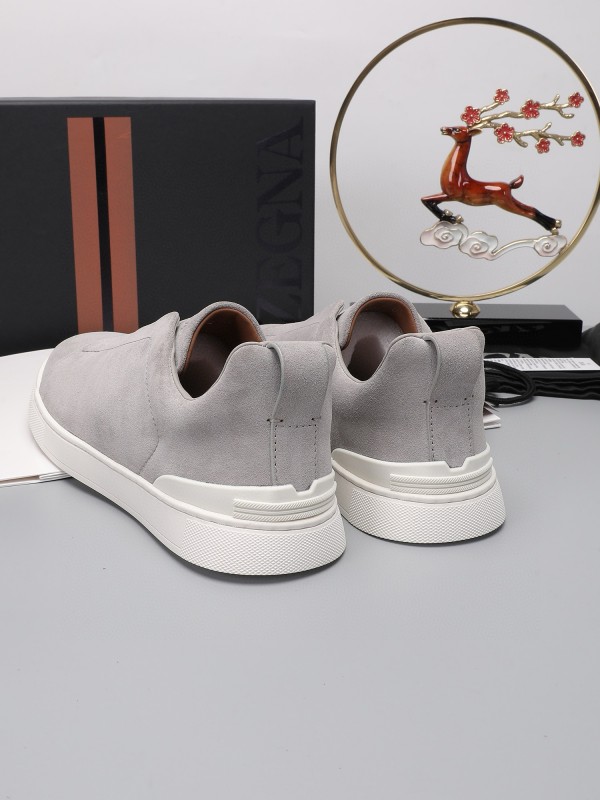 2024 Men Ermenegildo Zegna Grey Suede Sneakers MJ00240