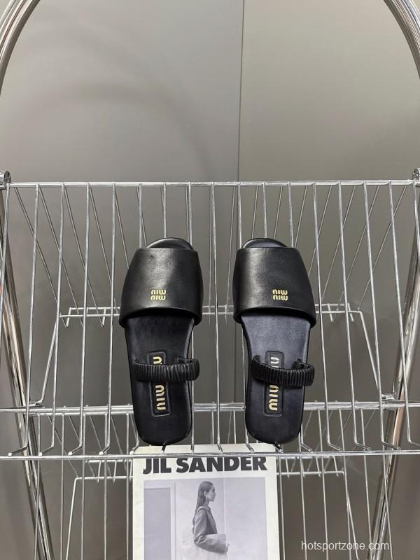 2025 Slippers Miu Miu Black Leather Slippers LY00