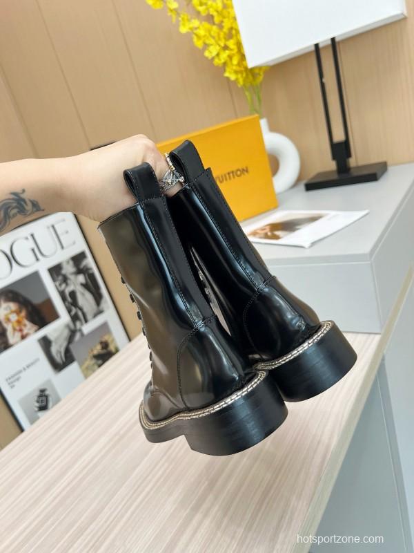 2024 Women Louis Vuitton Black Calfskin Leather Boots MJ00370