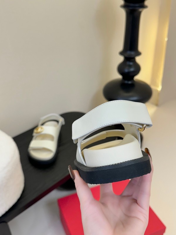 2025 Women Valentino White Leather Sandals V Buckle KFY00320