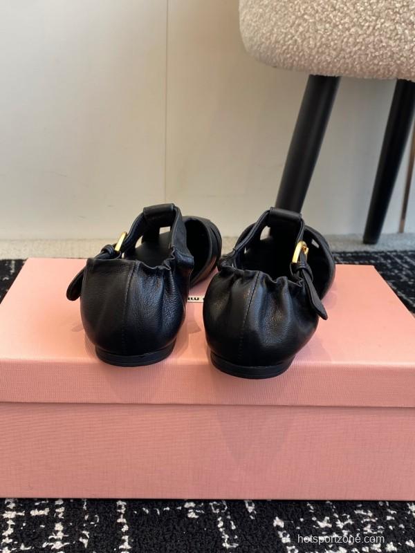 2025 Women Miu Miu Black Leather Flat Roman Sandals