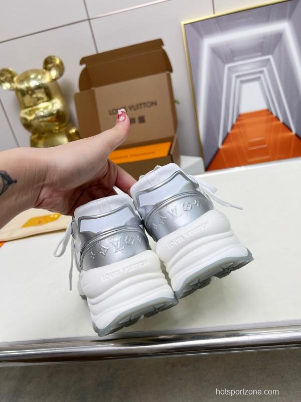 2025 Unisex Louis Vuitton White Grey Mesh Leather Sneakers LY00340