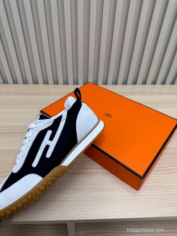 2025 Unisex Hermès White Black Suede Down Fabric Sneakers Top Version LY00310