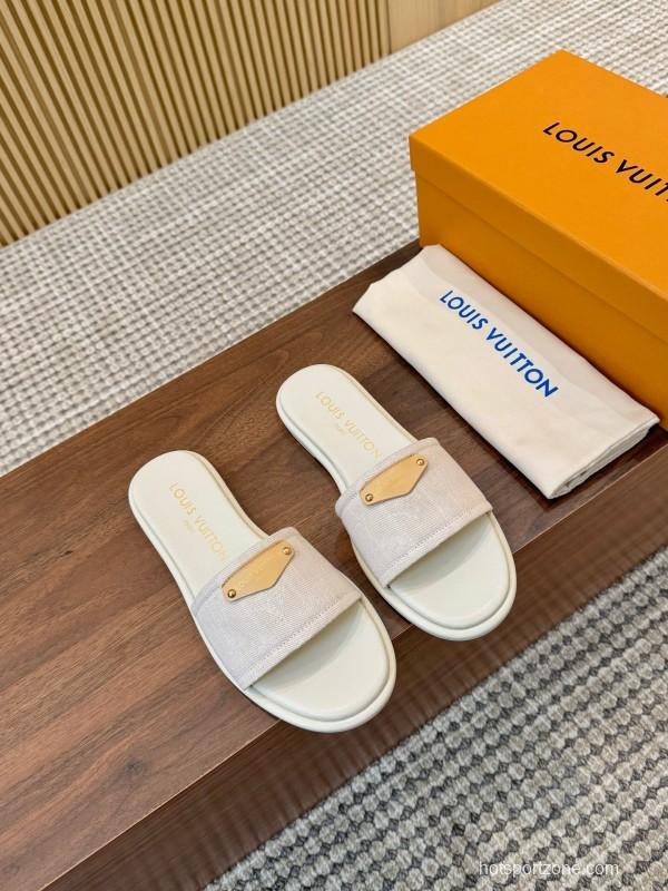 2025 Women Louis Vuitton White Leather Slippers LY00200