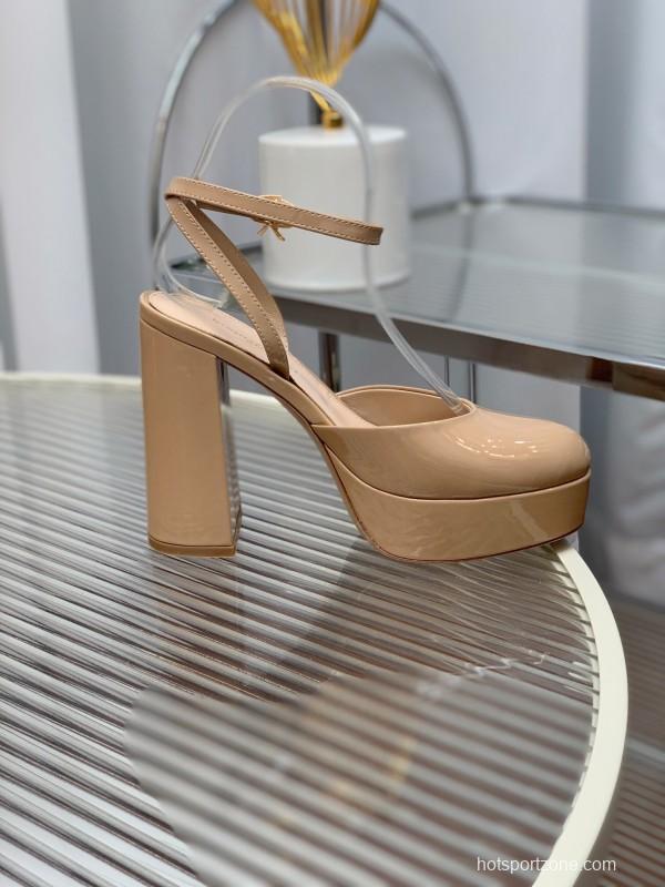 2025 Women Gianvito Rossi Beige Patent Leather Platform Heels KFY00340