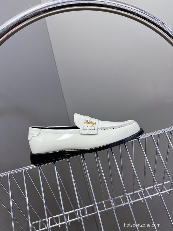2025 Women Yves Saint Laurent White Leather Loafer KFY00350