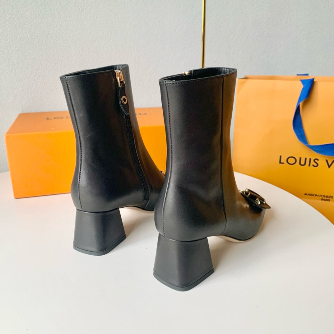 2024 Women Louis Vuitton Black Leather Ankle Boots Block Heel MJ00420