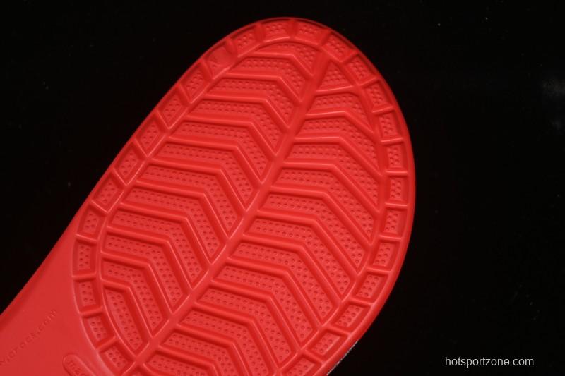 Crocs Classic Two-Way Beach Clog Sandals - B.D4