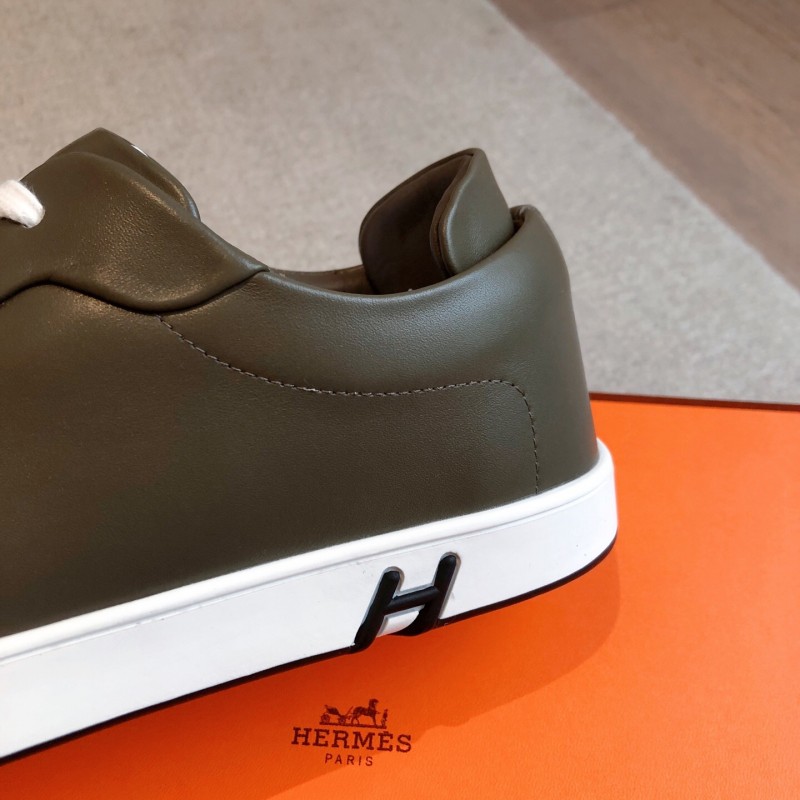 2025 Men Hermès Green White Leather Sneakers AS00380