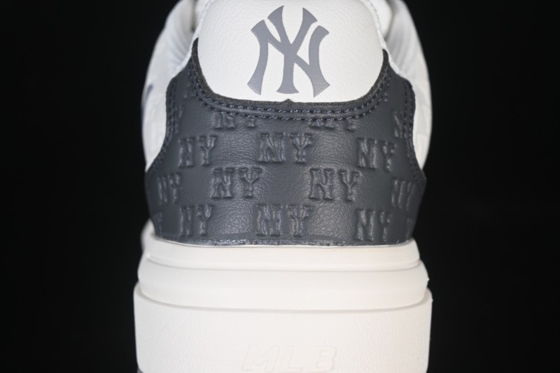 New York Yankees MLB Bigball Chunky Embroidered Monogram Platform Casual Sneakers - 3ASXE035N50CGS