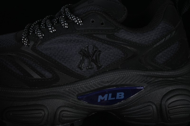 New Balance Chunky New York Yankees Thick Sole Casual Running Shoes - 3ASHW015N50BKD