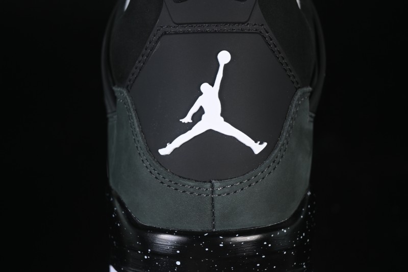 Nike Air Jordan 4 Retro Basketball Shoes with Fear Pack Design - FQ8138-002