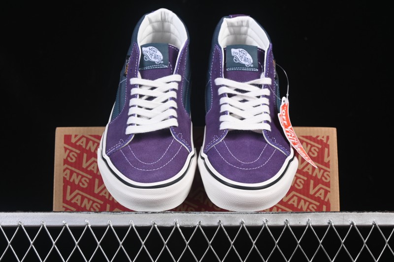 Vans Sk8-Mid Mid-Top Casual Skateboarding Shoes with Vulcanized Construction - VN0A4UUK76Y
