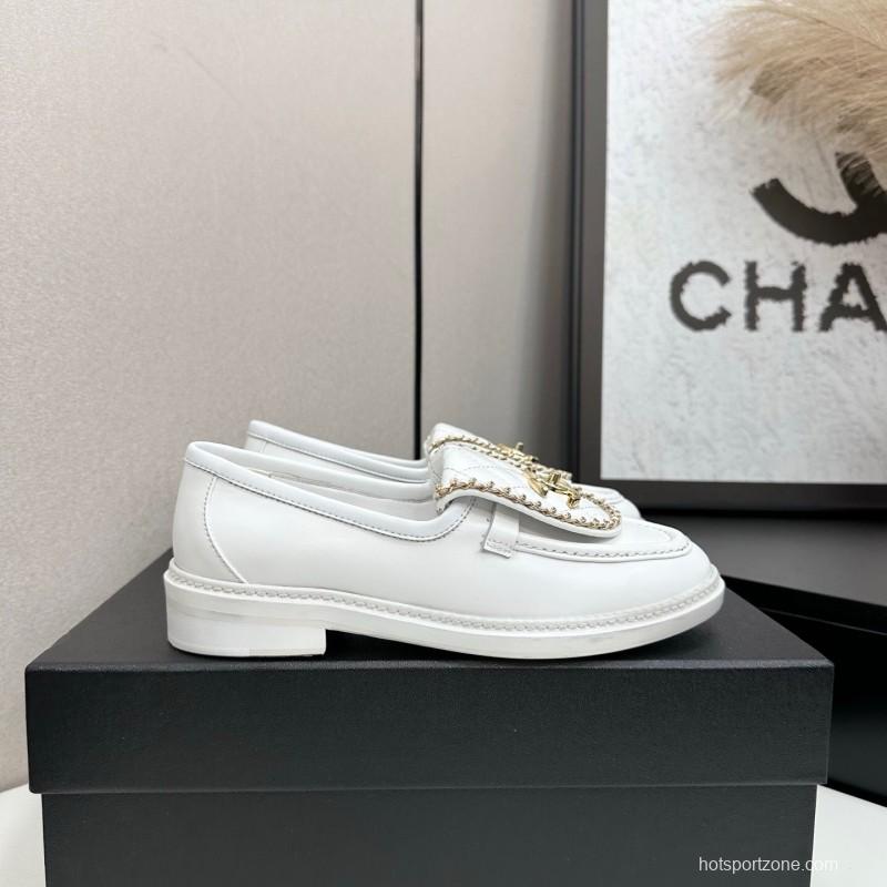 Chanel Classic Flap Chain CC Loafers with Buckle Closure - LY00320